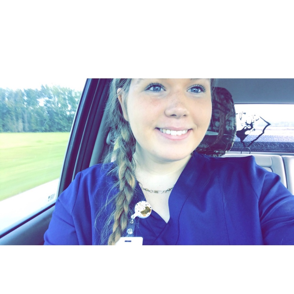 Meet your Posher, Michaela